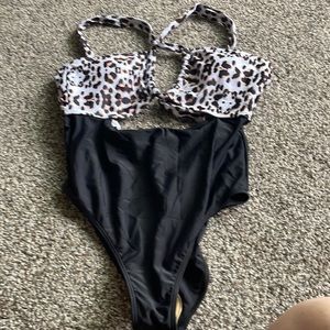 One piece swimsuit